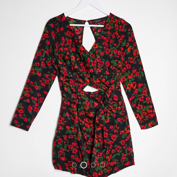 ASOS In The Style Wrap Front Mini Dress in Floral - Picture 2 of 3